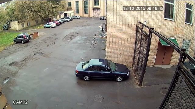 AHD КАМЕРА DIVITEC DT-AC1010BVF-I4 (день) смотреть онлайн