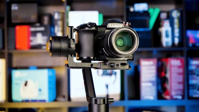 ЭТА ШТУКА СДЕЛАЕТ КИНО из твоих роликов | Обзор Zhiyun Crane 2 смотреть онлайн