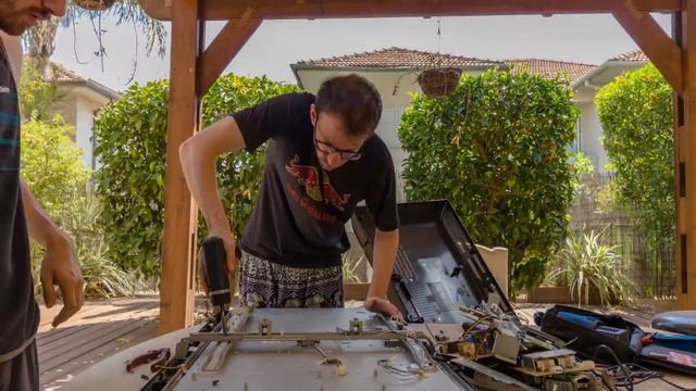 We dismantled a Toshiba TV смотреть онлайн