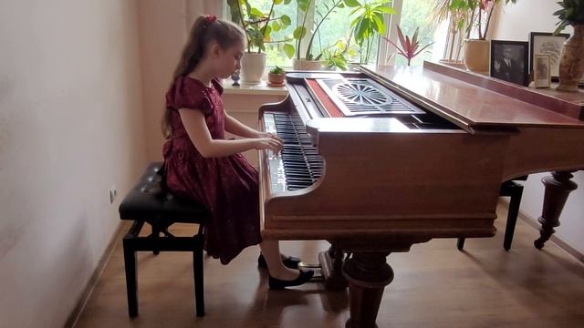 Эдвард Григ "Вальс" смотреть онлайн