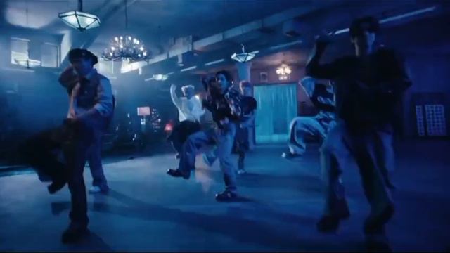 ENHYPEN-Brought The Heat Back