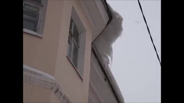 Борьба с сосульками в Медногорске смотреть онлайн