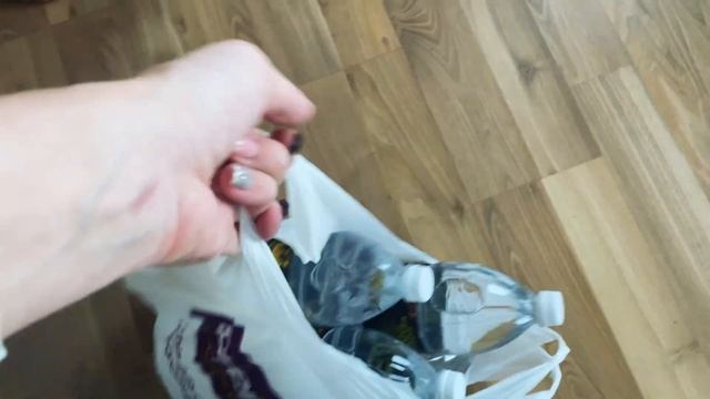 КАРАНТИН ВЛОГ #4 С МУЖЕМ В ОДНОЙ КОМНАТЕ НА 14 ДНЕЙ ? смотреть онлайн