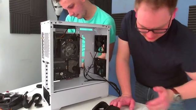 Building a NEW PC (ft. Turtle Bay) смотреть онлайн