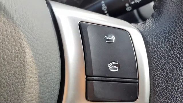 Toyota Yaris 1.4L 2011 Review смотреть онлайн
