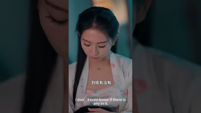 女孩為給媽媽治病不得已替妹妹嫁給鄉下的窮酸小伙，婚後以為他只是個沒工作的窮小子，沒想到真實身份竟是顧氏家族繼承人？ смотреть онлайн