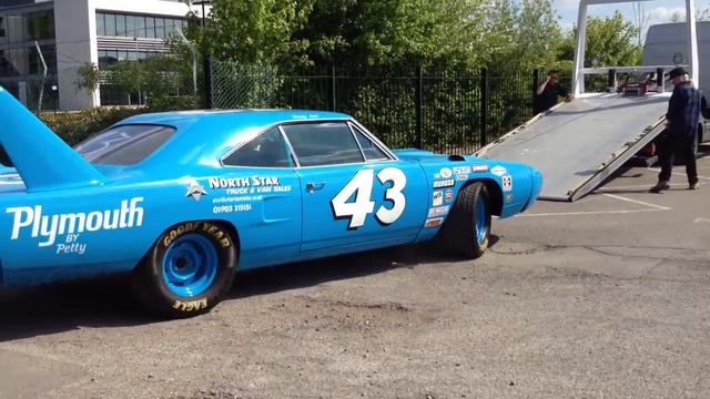 1970 Plymouth Superbird (Petty Replica) - MOPAR's At Brooklands - 26.5.2013