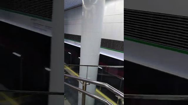 Минский Метрополитен. Станция метро ФРУНЗЕНСКАЯ. Переход на Зеленолужскую линию. смотреть онлайн