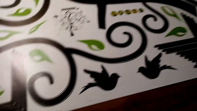 Интерьерная наклейка на стену Дерево с фоторамками смотреть онлайн