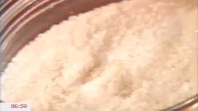 Что делать чтобы плавящийся воск не капал на скатерть смотреть онлайн