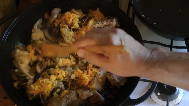 Кролик тушеный с грибами и картофелем смотреть онлайн