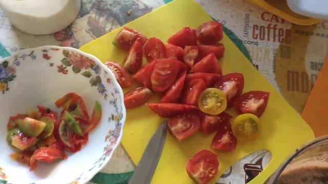 ВКУСНЫЙ ЛЕТНИЙ САЛАТ ИЗ ПОМИДОР ? ПОД ШАШЛЫЧОК смотреть онлайн