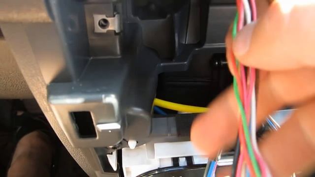 Распиновка магнитолы Ниссан Альмера G15, пайка проводки, подключение музыки смотреть онлайн