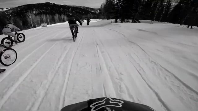 Горный велосипед на Megavalanche (Мегалавина) в Шерегеше: Эпический спуск по снегу участников! смотреть онлайн
