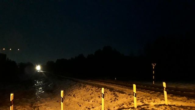 2ТЭ116У-277 следует резервом с приветливым машинистом смотреть онлайн