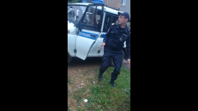 ОДНОРУКИЙ БАНДИТ ВЕСОМ В ТОННУ / Игровой терминал вмотирован в сейф весом 950 кг смотреть онлайн
