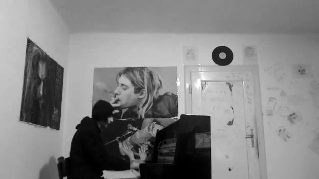 marilyn manson disassociative piano смотреть онлайн