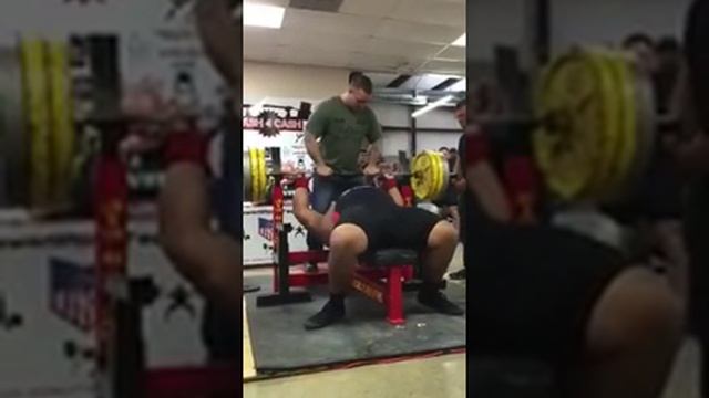 Джулиус Мэддокс, жим лёжа - raw - 295 кг на турнире в США . смотреть онлайн