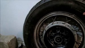 Снятие и установка заднего колеса на мотоцикле Yamaha Dragstar