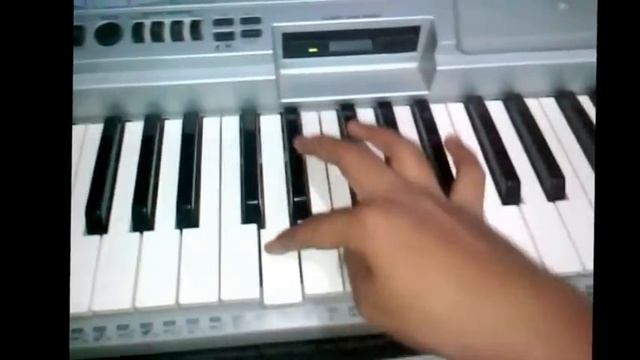 Yaariyaan From Movie Cocktail played on Synthesizer! смотреть онлайн