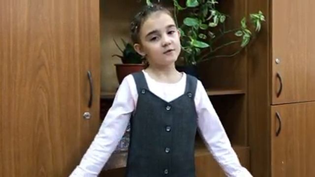 Буглаева Полина 1А «Мамы любят есть варенье…» смотреть онлайн