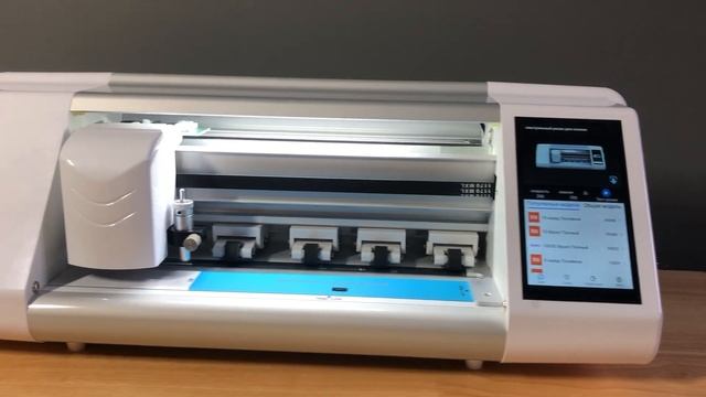 Плоттер для нарезки гидрогелевой пленки Rettel смотреть онлайн