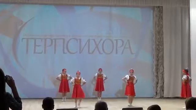 Танцевальный ансамбль "Карусель" "Я за то люблю Ивана", 2015 г. смотреть онлайн