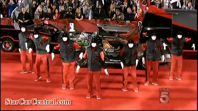 2019 Hollywood Christmas Parade StarCars and Jabbawockeez смотреть онлайн