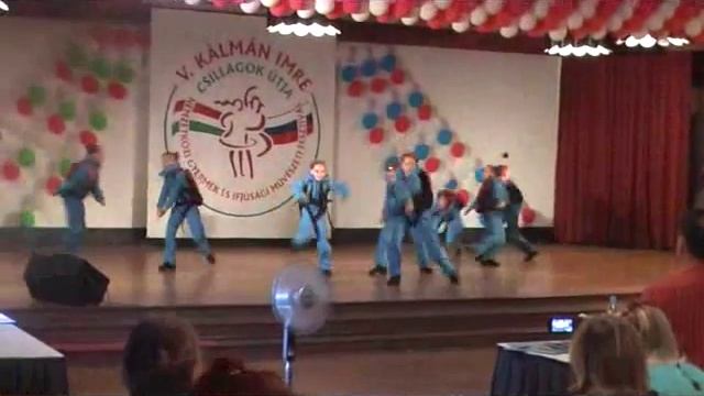 Танец - Парашютисты - Аллегро - Венгрия 2010 смотреть онлайн