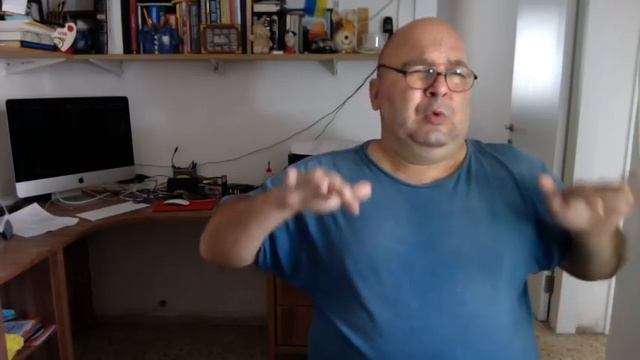 Парень уже 1000 км провёз в повозке любимую девушку до моря. смотреть онлайн
