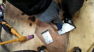 TIG СВАРКА СВОИМИ РУКАМИ: ЗАЩИТА ОТ ОСЦИЛЯТОРА.