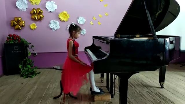 Хакимова Айзиля - Дж. Файзи "Скакалка", Х. Ахметов "Атта" (кл. преп- ля Нигматзяновой А. Н.) смотреть онлайн