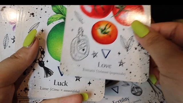 ASMR UNBOXING - Green Witch Oracle Cards смотреть онлайн