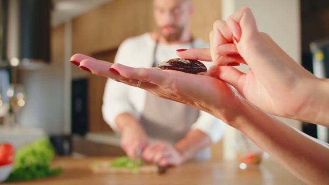 Джон Дори. Как убедиться, что мидия живая? смотреть онлайн