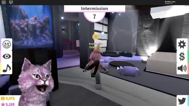 НОВЫЙ ПОКАЗ МОД В РОБЛОКС! ОБНОВЛЕНИЕ ПРИЧЁСКИ ВИП КОМНАТА ОДЕЖДА смотреть онлайн