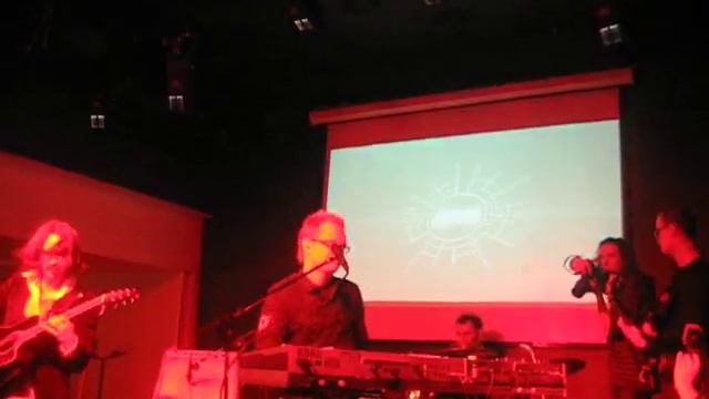 Мир Огня - Нам небо поможет смотреть онлайн