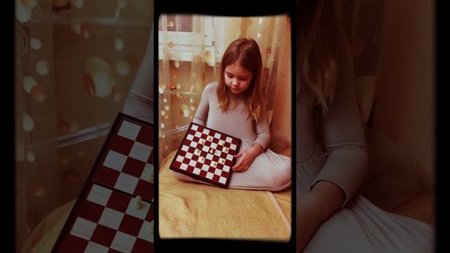 Игра в шахматы, учимся ходить конем) смотреть онлайн