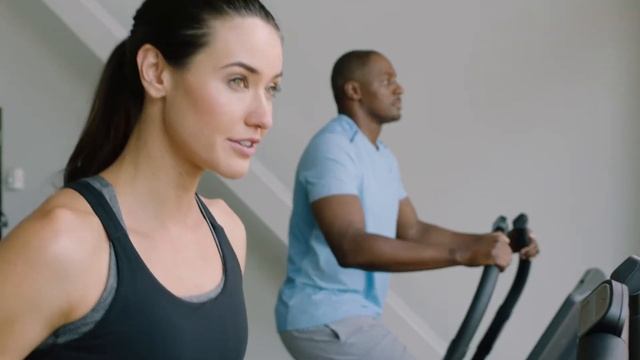 Freemotion I10.9b Incline Trainer - Focus Fitness