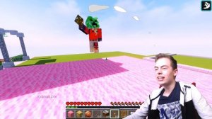 ПОСТРОЙ ЧТОБЫ ВЫЖИТЬ 8 В МАЙНКРАФТ ДИМА СОФИЯ И МАМА ПРОТИВ СТРАШНЫХ ГЕРОЕВ НУБ ПРОТИВ ПРО