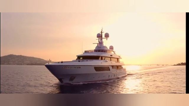 з яхты последнего президента... смотреть онлайн