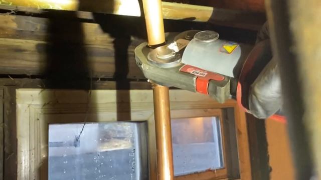 Hundreds of Pin Hole Leaks in Domestic Copper Tubing Pipe Replaced смотреть онлайн