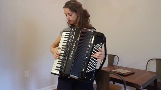 [Accordion] East at Glendart - Irish jig смотреть онлайн