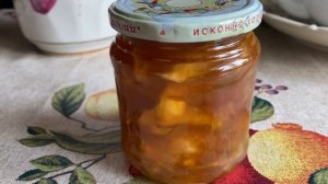 Янтарь в банке  у Маринессы в коллекции.