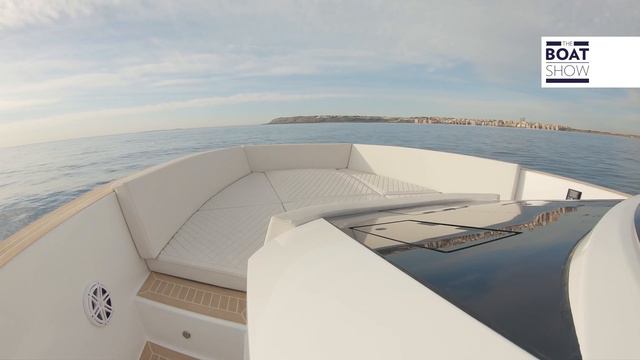 TESORO YACHTS T-38 - Motor Boat Review - The Boat Show смотреть онлайн