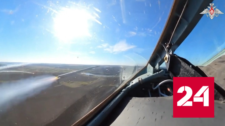 Су-25 отработали по противнику с малых высот - Россия 24