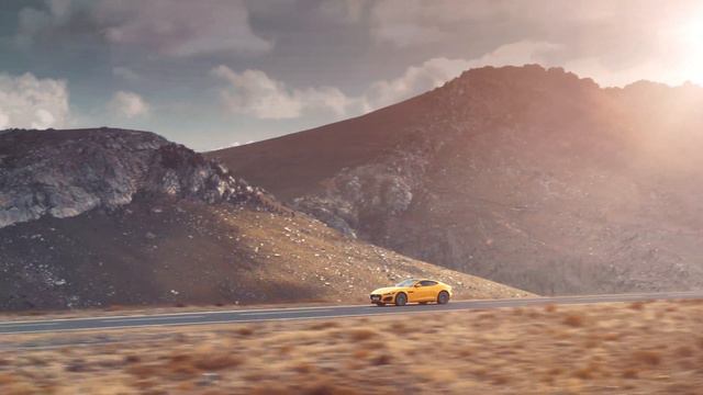 Jaguar F-TYPE R Coupe смотреть онлайн