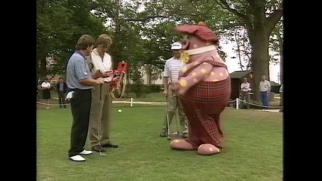 Mr Blobby at The English Open Golf смотреть онлайн