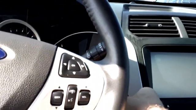 Ford Explorer XLT AWD 2011 Start Up