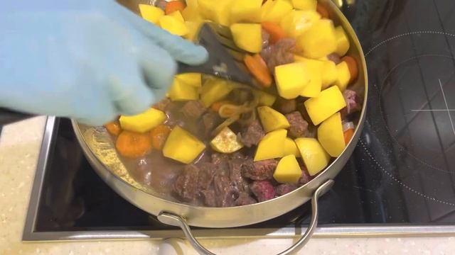 Говядина с овощами || Жаркое по-домашнему на сковороде || Раз и готово! смотреть онлайн