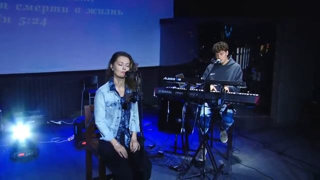 Утренняя молитва 24.08.2021 l Прославление. Ачинск смотреть онлайн